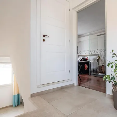 Couette-café Lughia 4*