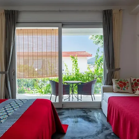 Couette-café Lughia 4*