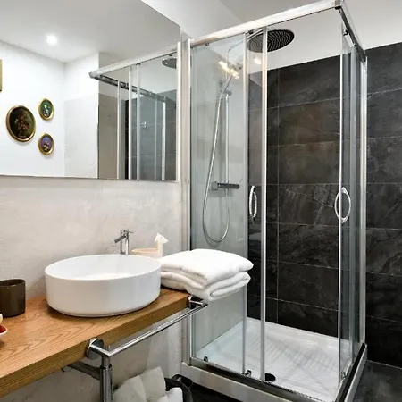 Lughia Couette-café 4*