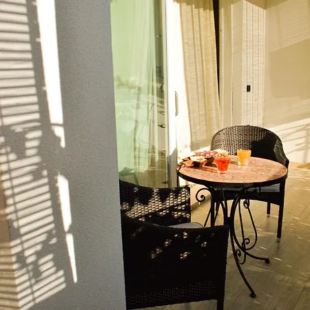 Lughia Bed & Breakfast 4*